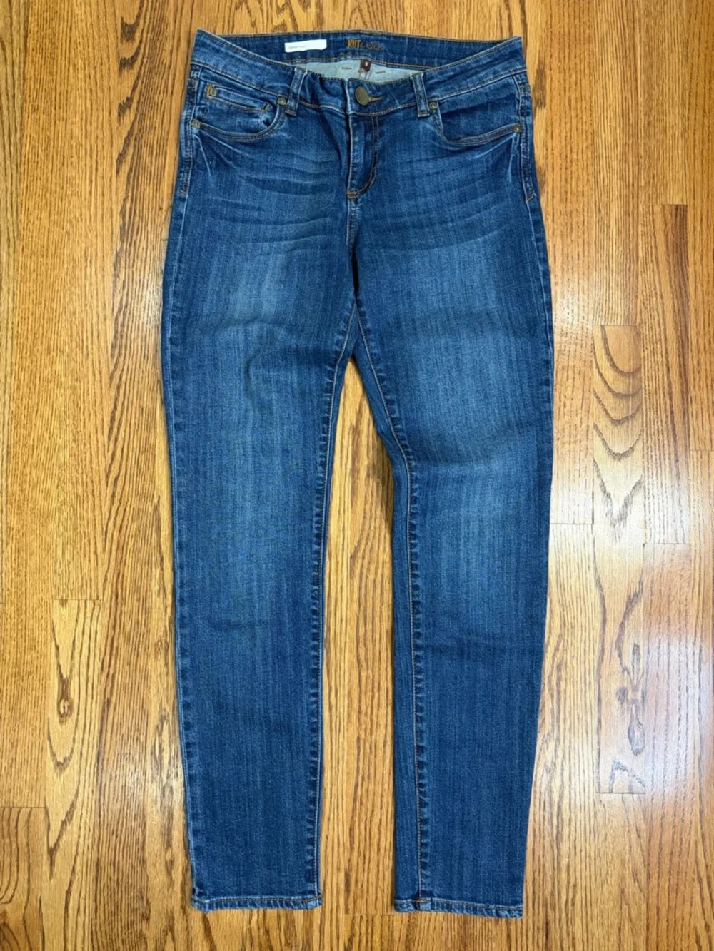 Kut from the Kloth Diana Mid Rise Relaxed Fit Skinny - Picture 5 of 12